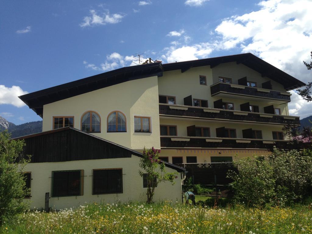 Alpenhotel Ernberg Reutte Eksteriør bilde